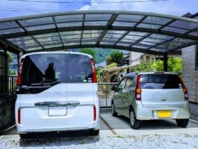 ミニバンと軽自動車のバッテリー上がり