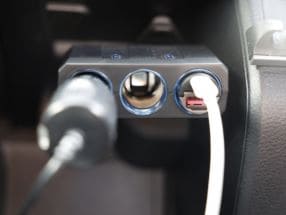 増設シガーソケットはバッテリー上がり対策になるか？