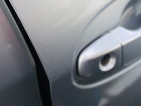 半ドアによるバッテリー上がり