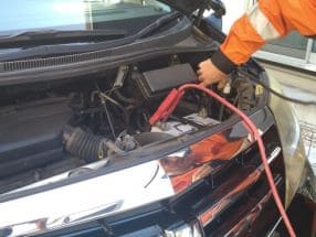 自動車保険の「バッテリー上がり対応」に利用回数制限