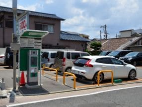 駐車場でバッテリー上がり